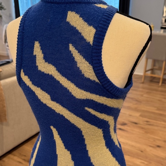 Princess Polly Blue and Cream Sleeveless Knit Dress - Picture 9 of 10